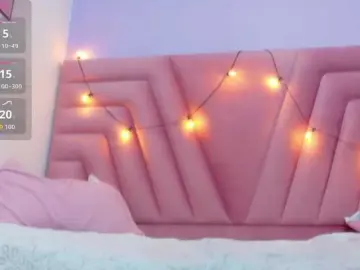 Horny18girl  live sex cam