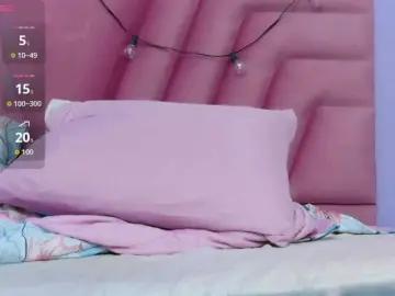 Horny18girl  live sex cam