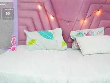Horny18girl  live sex cam