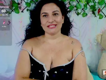 NadiaSamiri  live sex cam