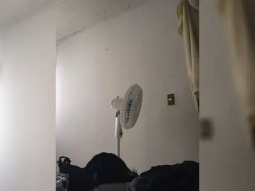 NadiaSamiri  live sex cam