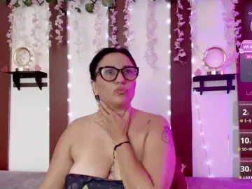 NadiaSamiri  live sex cam