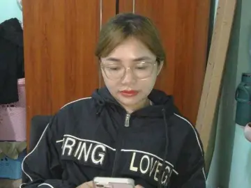 Nana7777  live sex cam