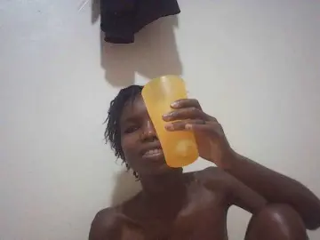 Beautyviny2  live sex cam