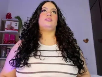 BlairCurvy  live sex cam