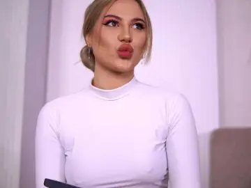 ChloeGracee  live sex cam