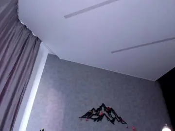 Curly-Sue  live sex cam