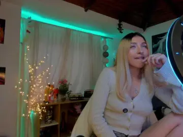 CuteWee420  live sex cam