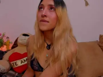 CuteWee420  live sex cam