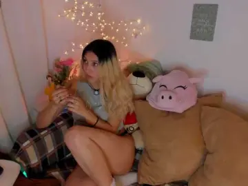 CuteWee420  live sex cam