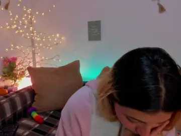 CuteWee420  live sex cam