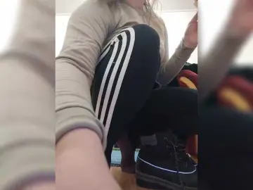 KarinaPlay23  live sex cam