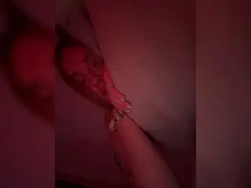 Nestyzz  live sex cam