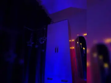 Nestyzz  live sex cam