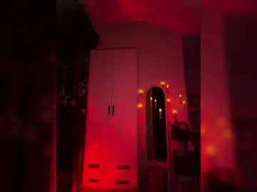 Nestyzz  live sex cam