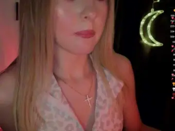 Nestyzz  live sex cam