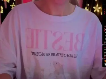 Nestyzz  live sex cam