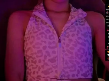 Nestyzz  live sex cam