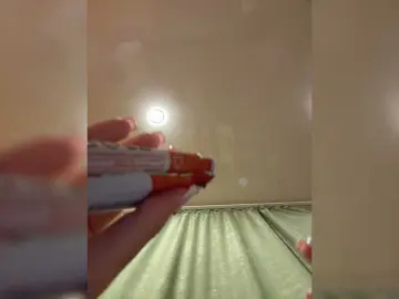 Nestyzz  live sex cam
