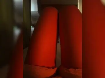 Nestyzz  live sex cam