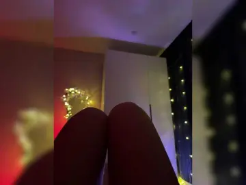 Nestyzz  live sex cam