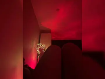 Nestyzz  live sex cam
