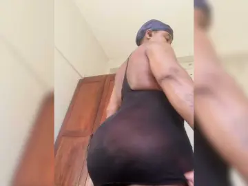 Nuna12  live sex cam