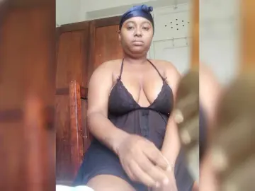 Nuna12  live sex cam