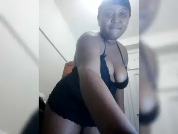Nuna12  live sex cam