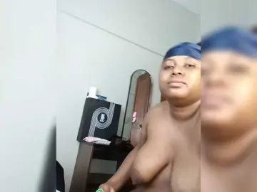 Nuna12  live sex cam