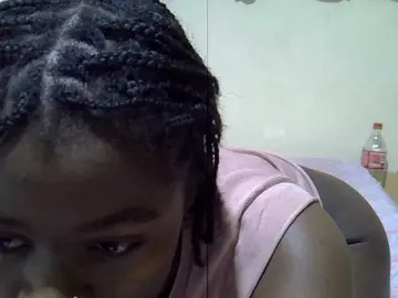 Sexxiemaya  live sex cam