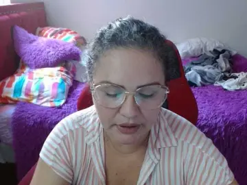 Helenca1980  live sex cam
