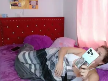 Helenca1980  live sex cam