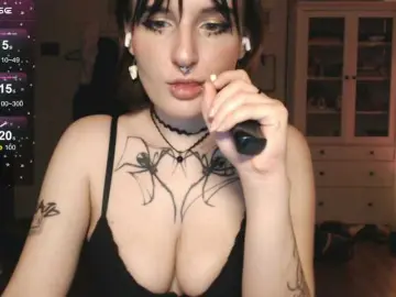 Momorenaaa  live sex cam