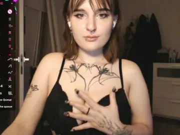 Momorenaaa  live sex cam