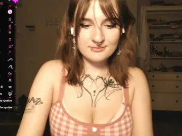 Momorenaaa  live sex cam