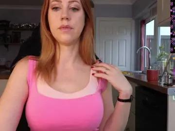 Stripmequick  live sex cam