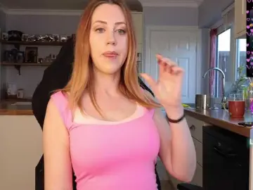 Stripmequick  live sex cam