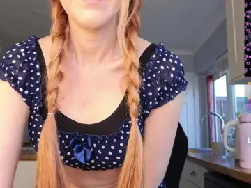 Stripmequick  live sex cam