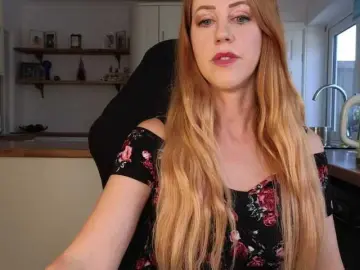 Stripmequick  live sex cam
