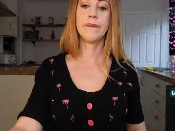 Stripmequick  live sex cam