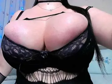 BustySquirty  live sex cam