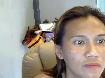 RainbowGoddess  live sex cam