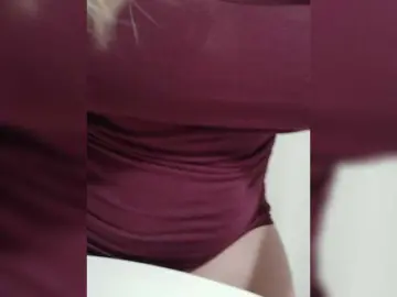 Tata42  live sex cam