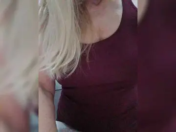 Tata42  live sex cam