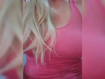 Tata42  live sex cam