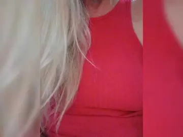 Tata42  live sex cam