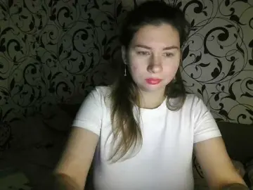 YourEmilie  live sex cam