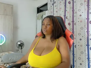Agatafox  live sex cam