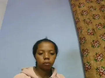 Rosah1a  live sex cam